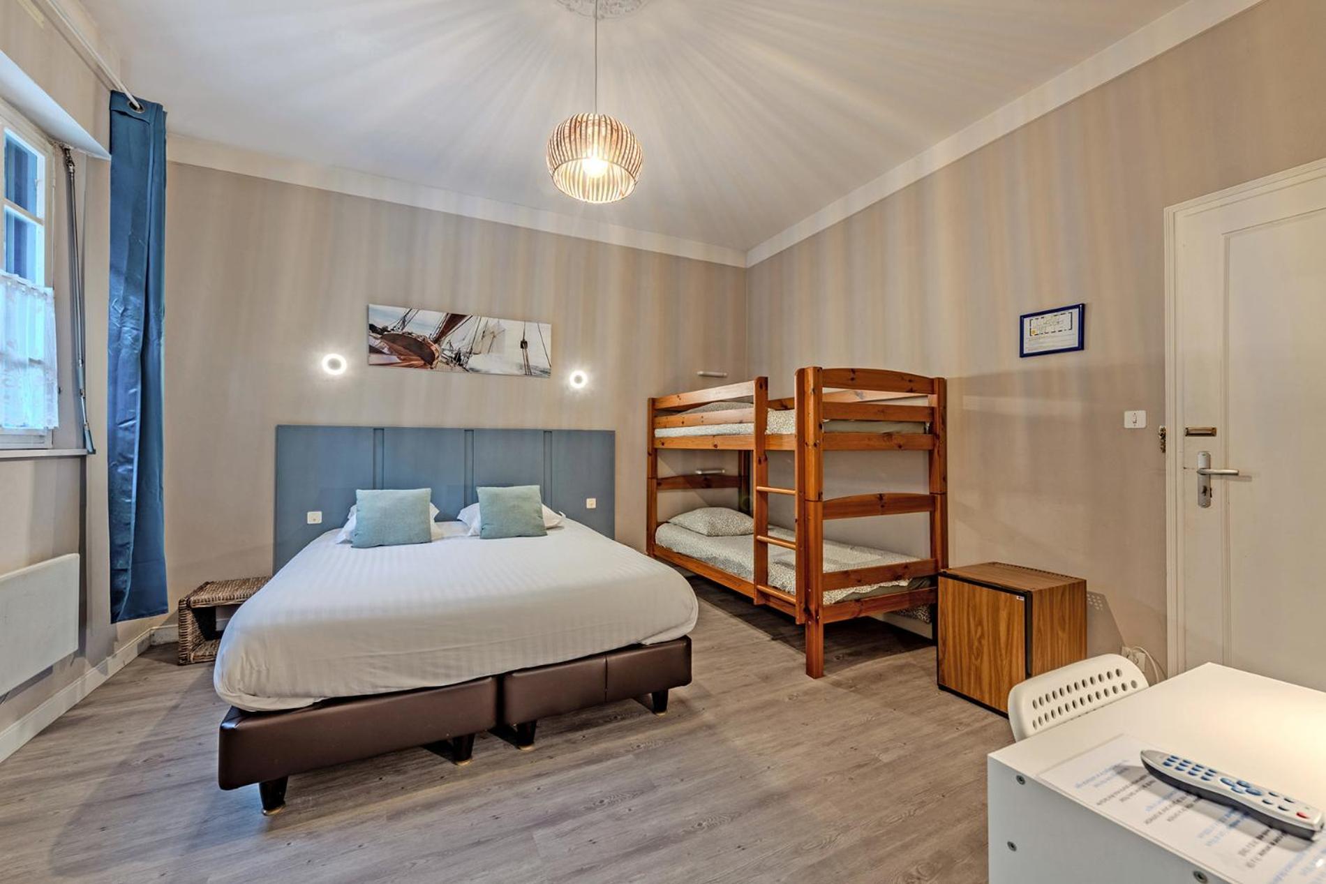 Logis Hotel De La Corniche Brest Bagian luar foto