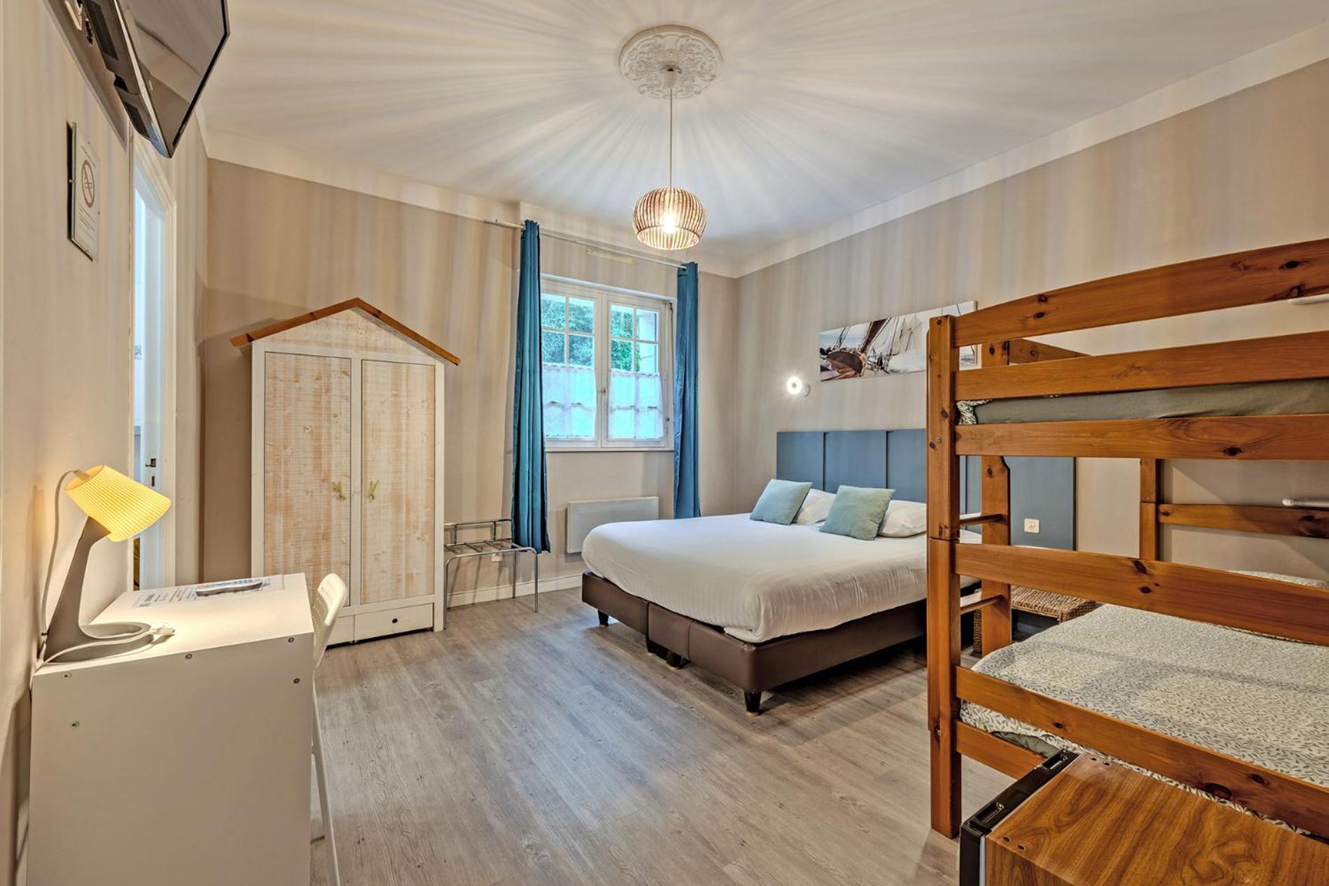 Logis Hotel De La Corniche Brest Bagian luar foto