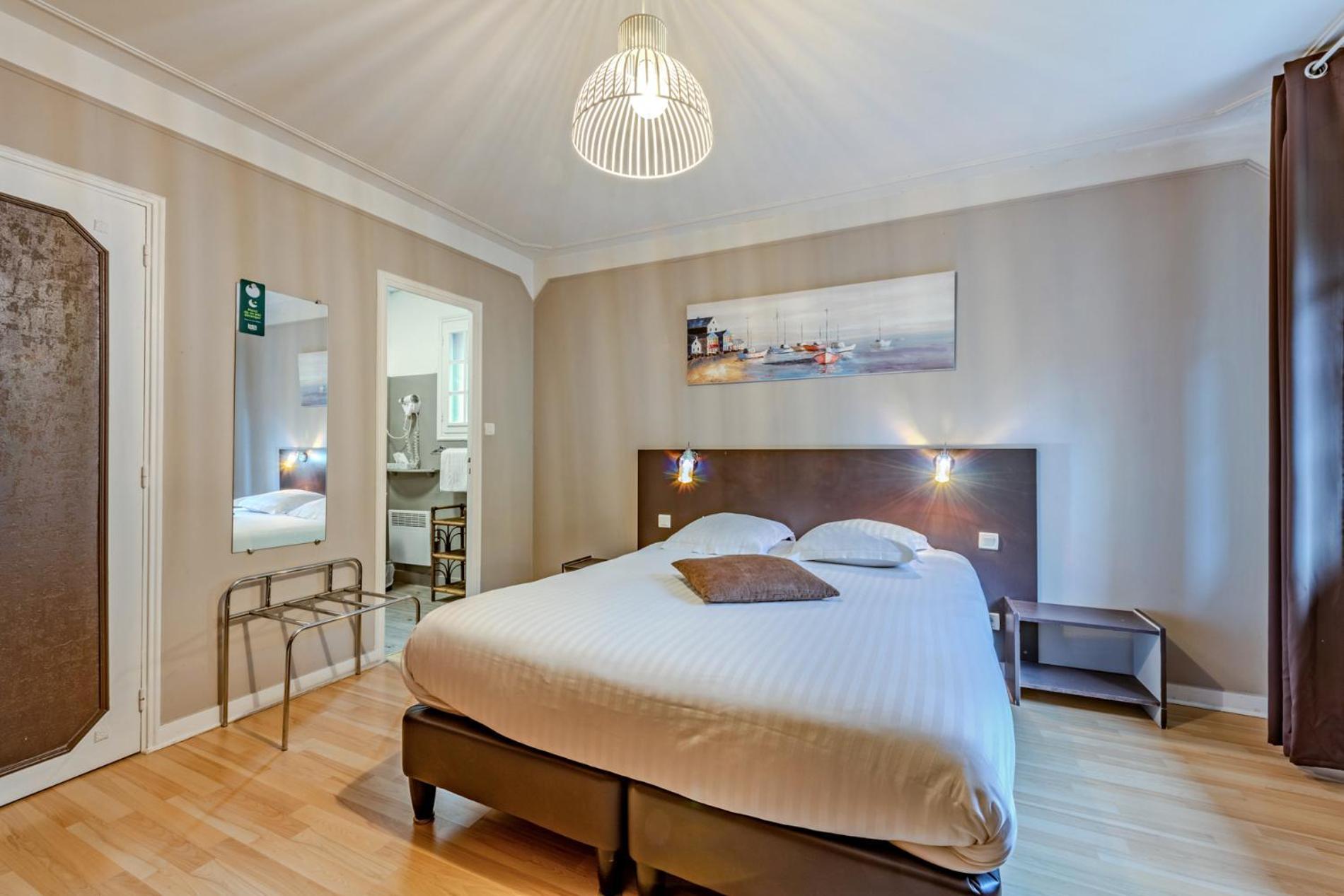 Logis Hotel De La Corniche Brest Bagian luar foto