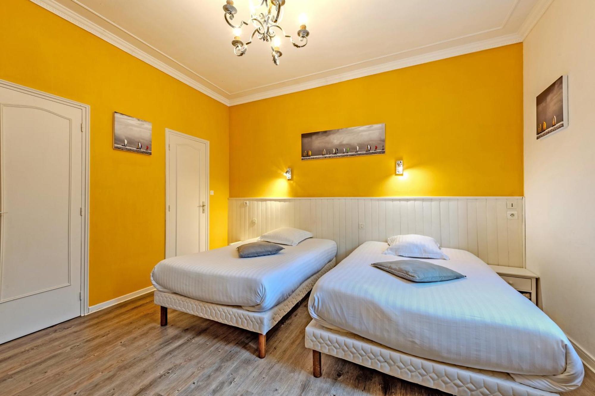 Logis Hotel De La Corniche Brest Bagian luar foto