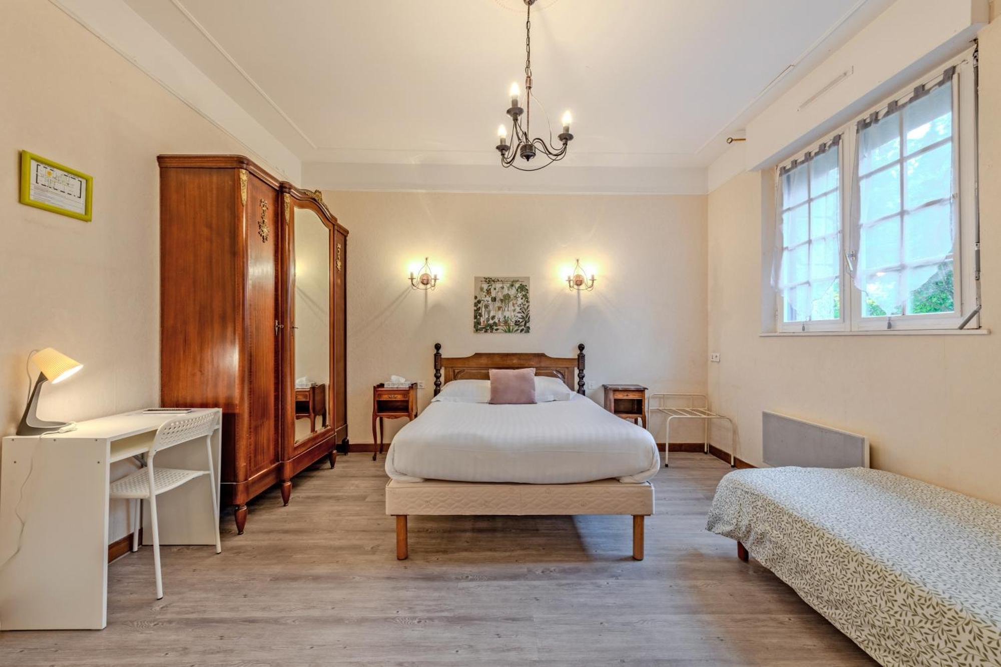 Logis Hotel De La Corniche Brest Bagian luar foto
